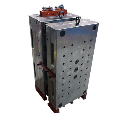 Bottle blank mould