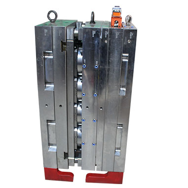 Bottle blank mould