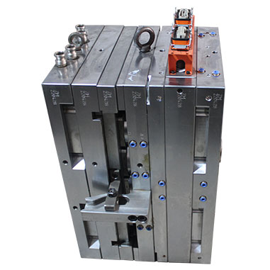 Bottle blank mould