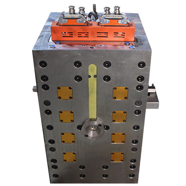 Bottle blank mould