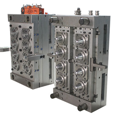 Bottle blank mould